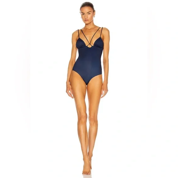 JACQUEMUS
Le Maillot Pila Swimsuit - Picture 4 of 8